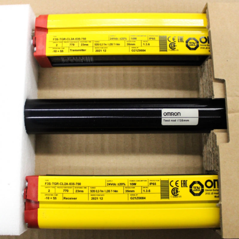 Omron 2 x PNP 14ms 24V 250mA IP65 F3S Safety Light Curtain F3S-TGR-CL2A-035-750