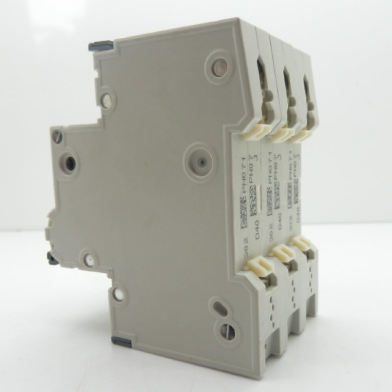 Siemens 3-P 40A 480VAC 5SY Series Miniature Circuit Breaker 5SY4340-8