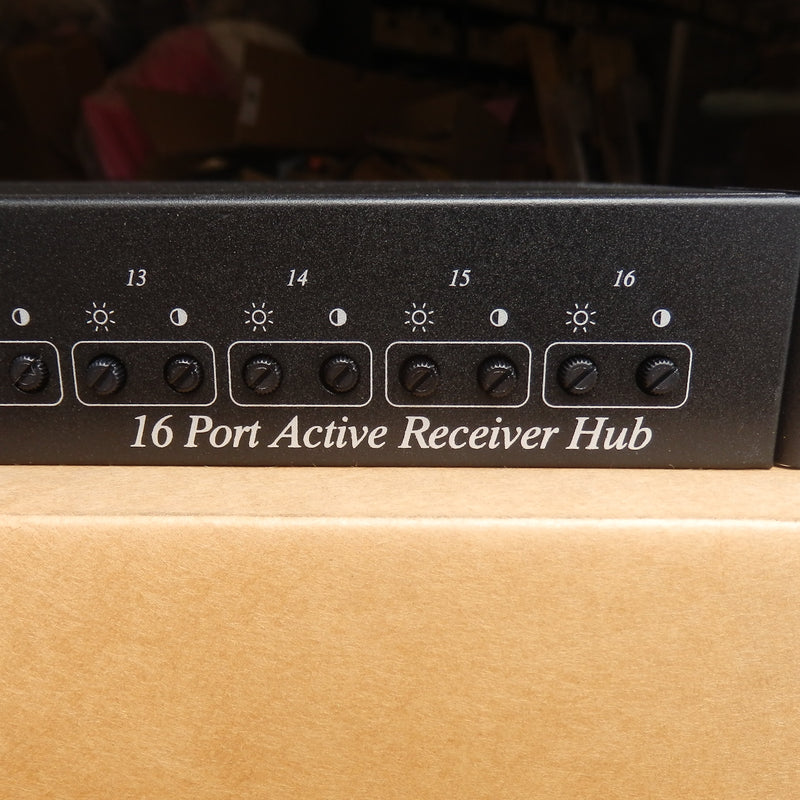 Adventura Technologies VID-H016APT 16-Port Active Receiver Hub