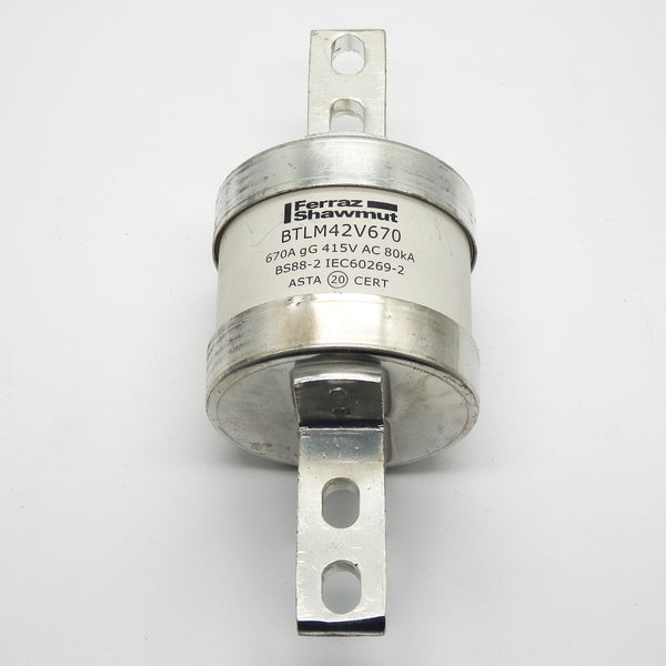 Merson BTLM42V670 N226332 670A 240VDC 415VAC C3 Bolted Tag Fuse