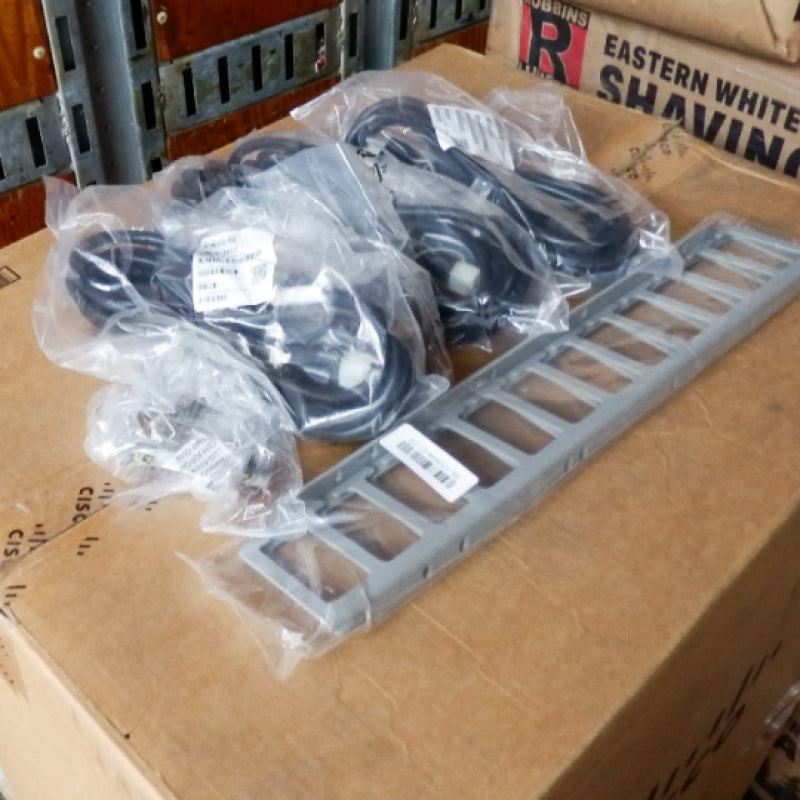 Cisco C9410R-96U-BNDL-A INM3400BRA Catalyst 9400 Series Switch