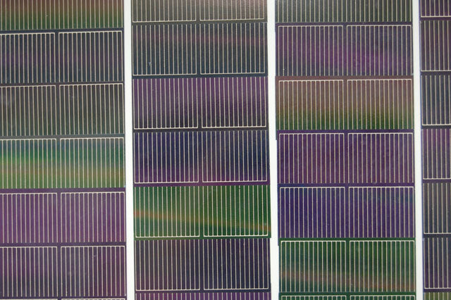 GSE 12V Framed Solar 12 Watt 12 Volt Panel Module 33012-O Model GSE-12 ...