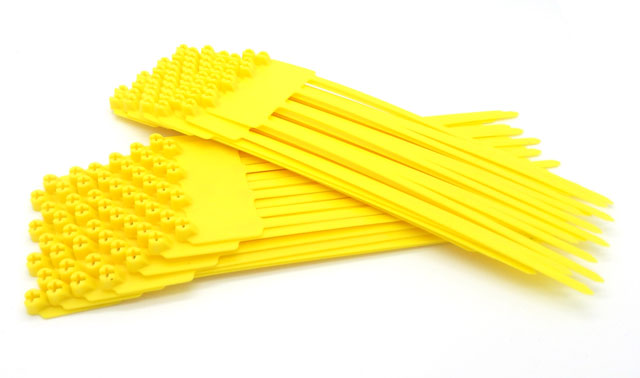 25 Pack of Thomas & Betts 6" Yellow Nylon Cable Tie With Marking Pad TY46MF-4
