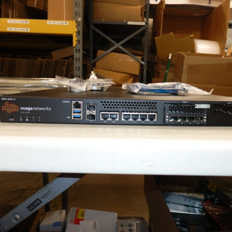 Nuage 7850 NSG-X 2SFP+ 4F 4T AC 3HE10833AA Networks Services Gateway-X