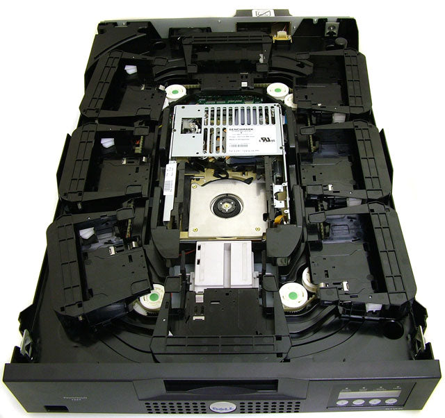 Dell PowerVault 122T DLT VS-80 640GB Autoloader 0Y6644